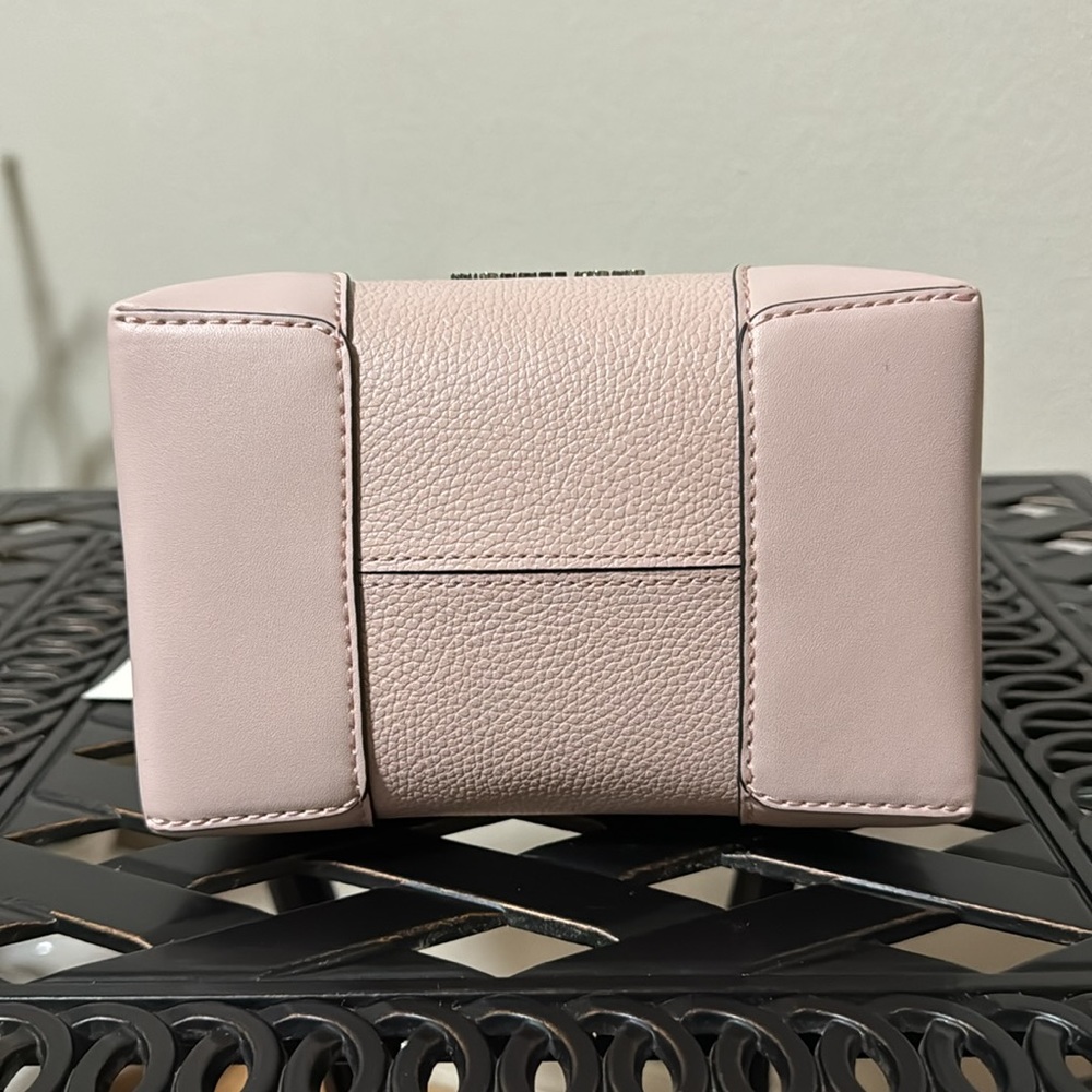 ❌SOLD❌NWT Michael Kors Mercer Pebbled Leather Bucket Bag - Picture 6 of 8